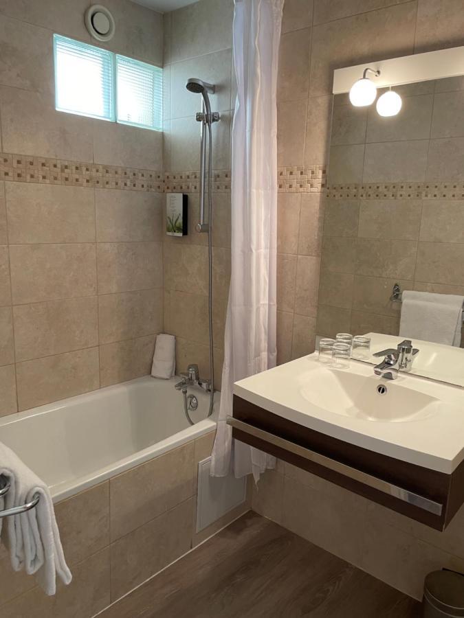 Hotel Le Medieval Palais Des Papes Avignon Buitenkant foto