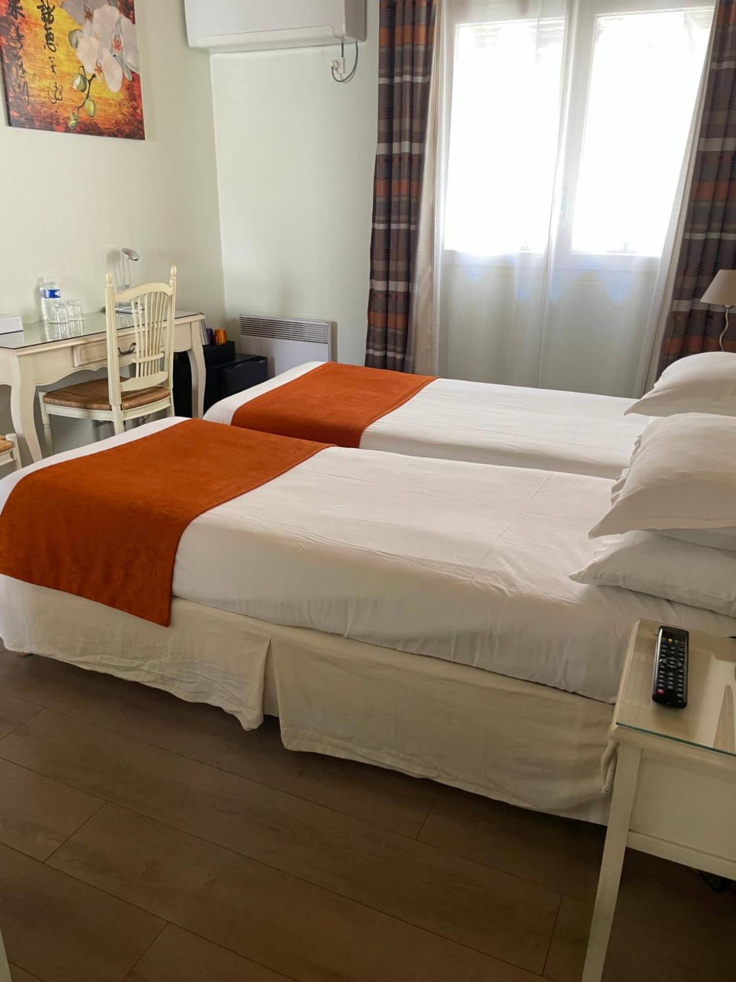 Hotel Le Medieval Palais Des Papes Avignon Buitenkant foto
