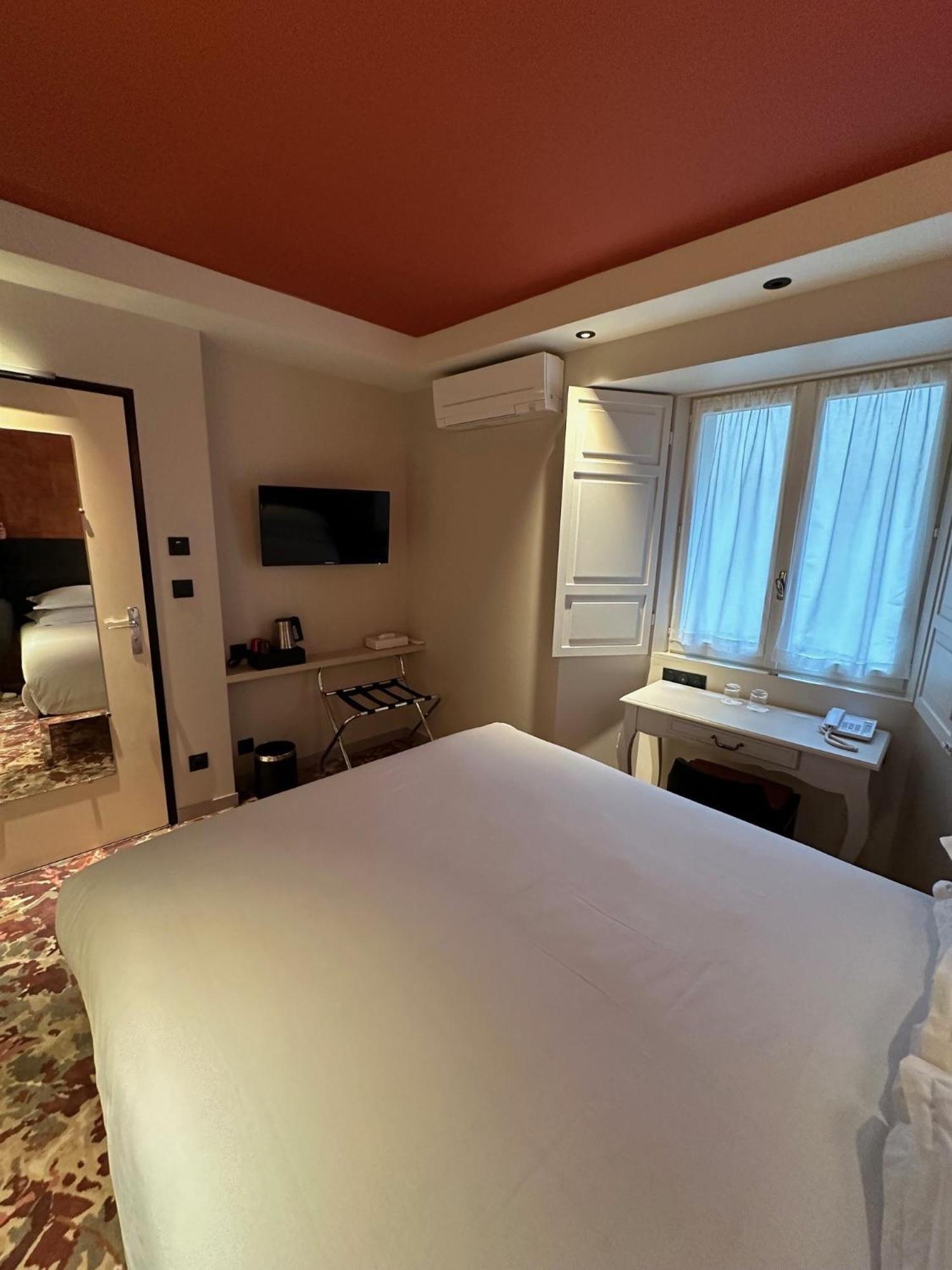Hotel Le Medieval Palais Des Papes Avignon Buitenkant foto